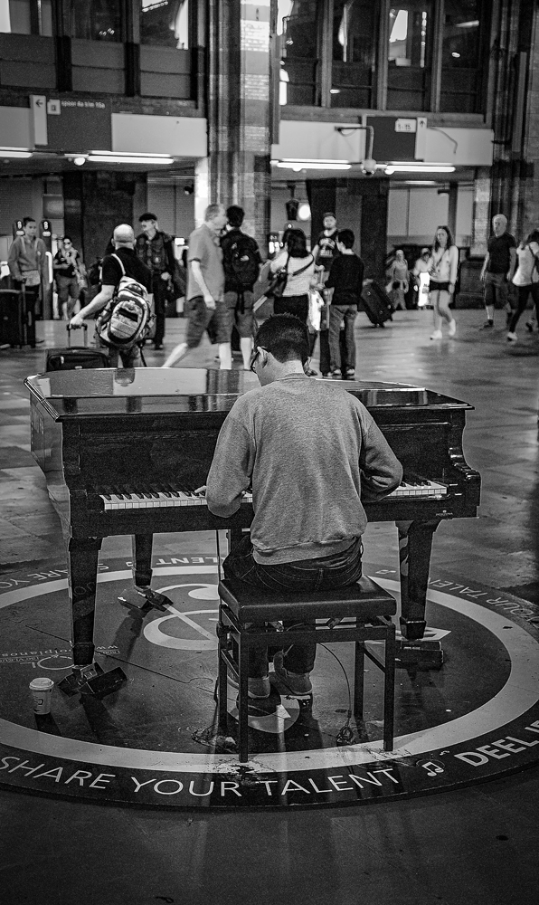 The Train Station Piano Player - Richard Broom Photography